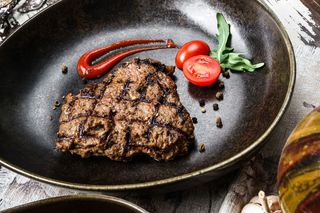 Carne de vitel la gratar