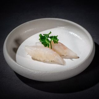 103. Nigiri suzuki tai