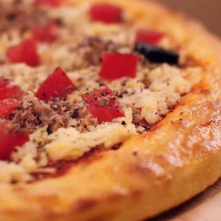 Pizza Al Tonno mala 20 cm