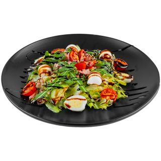 Салат з тунцем 