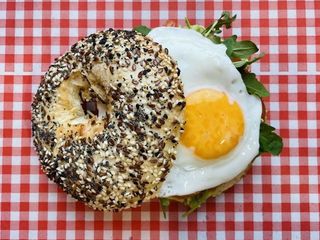 Бейгл Нью-Йоркер (250g)