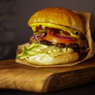 Burger klasyczny BLT