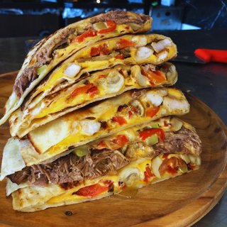 Amazing Quesadilla with Chicken (MEXICAN)