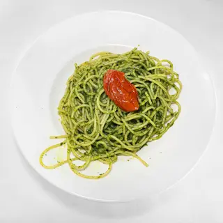 spaghetti al pesto