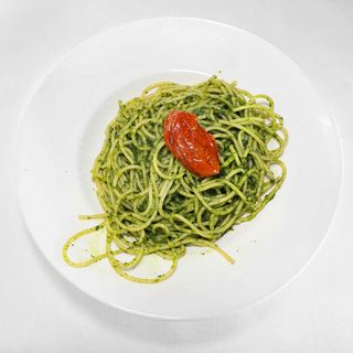 spaghetti al pesto