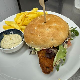 Spada burger+ patatine fritte