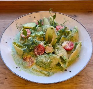 Makaron conchigle z łososiem