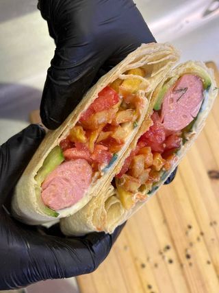 Двойной хот-дог в лаваше (350г)