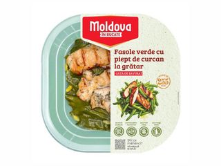 Fasole verde cu piept de curcan la gratar