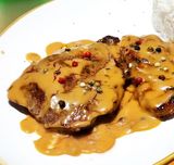 Телешко филе с Пепър сос (300г)