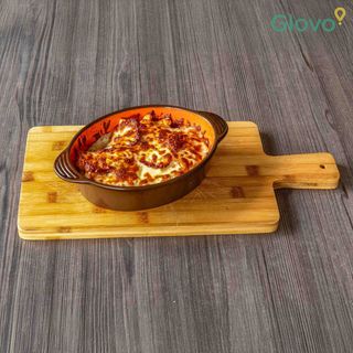 Cartofi prajiti cu usturoi, cașcaval si bacon