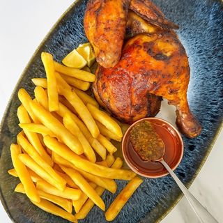 ½ Pollo + patatas fritas