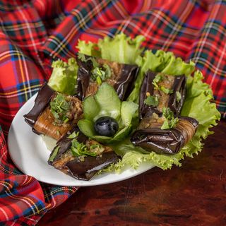 ბადრიჯანი ნივრით