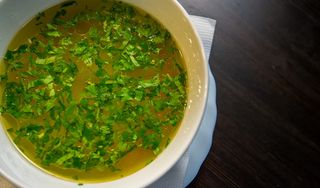 Supă de pui cu tăieței de casă 