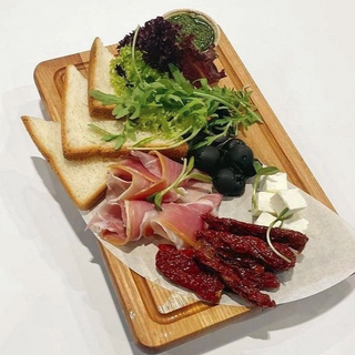 Закуски по-італійськи (240/30г)