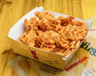 Papas Fritas Espolvoreadas Con Mojo Canario