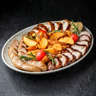 Гриль м'ясна тарілка 840/90г