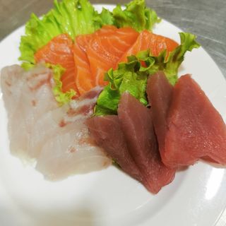 45. Sashimi misto - 12 pezzi