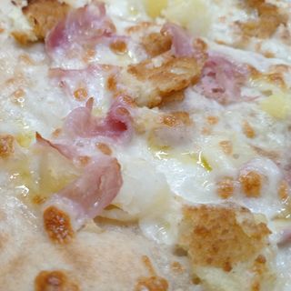 PIZZA AL PIATTO BIANCA - CROCCHETTE E COTTO