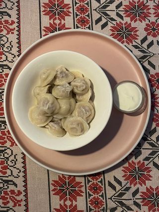Dumplings with sour cream
