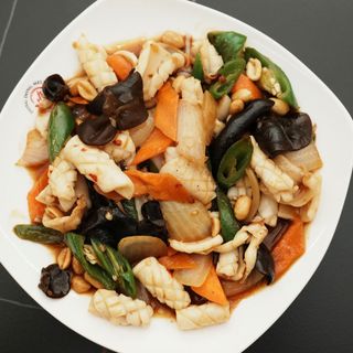 Calamari in salsa piccante