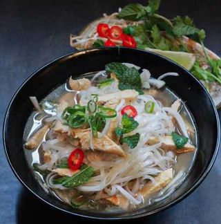 Pho Gà pollo .