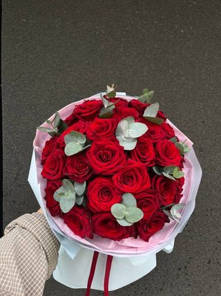 Bukiet 30 czerwonych róż Explorer (40cm)