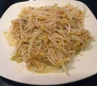 27- Brotes De Soja Salteados