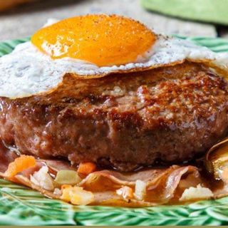 Hambúrguer no Prato