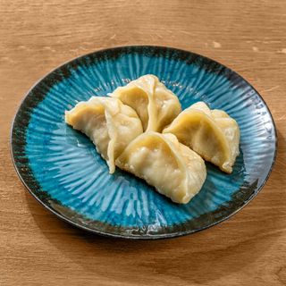 Ravioli alla piastra ripieni di maiale - 4 pezzi