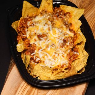 Nachos con carne para gratinar en casa 