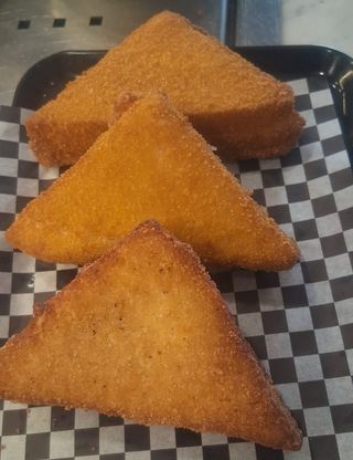 Mozzarella in Carrozza (1pz)