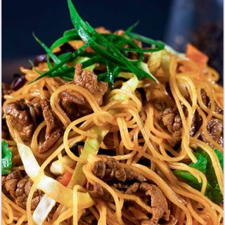 Bún xào thịt bò