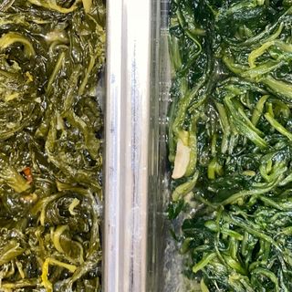 Verdure a foglia di stagione gia cotta 