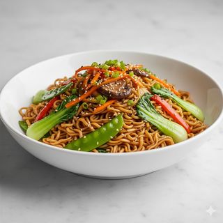 Tallarines De Huevo Salteado Con Verduras