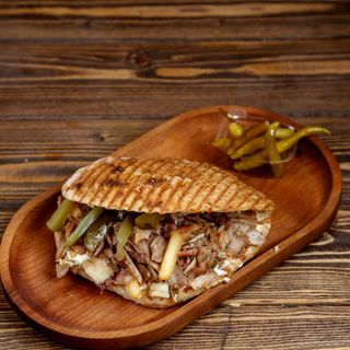 Kebab Pan Pita Solo Carne Mixta