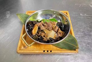 190. Manzo bamboo e funghi