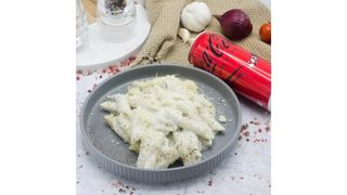 Penne quattro formaggi,Coca Cola zero