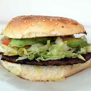 Hamburguesa Completa Con Bacon Y Huevo