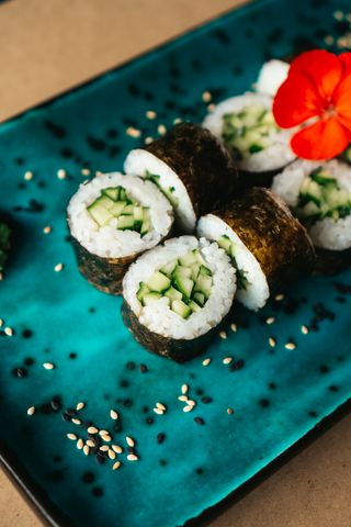 Макі з огірком (160г)