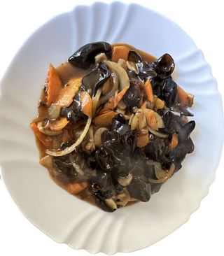 106.Urechi de lemn prajite