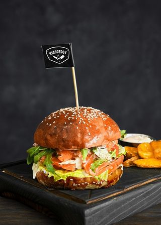 Бургер з лососем