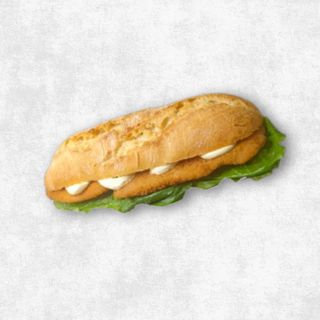 Bocadillo De Tiras De Pollo Con Lechuga Y Mayonesa