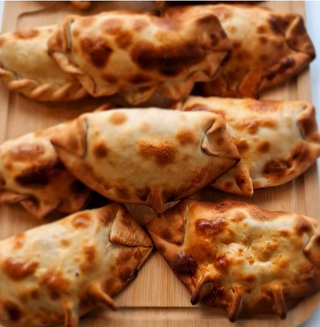 Empanada De Carne Picante