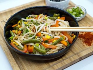 Удон з овочами (250g)