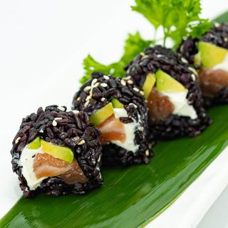 80 Uramaki black sake