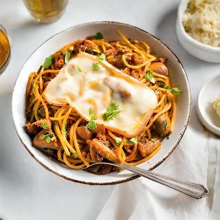 Spaghetti + Foie+ Omelette +Ration de pain