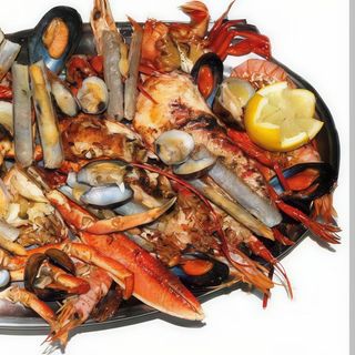 Parrillada de pescado y marisco