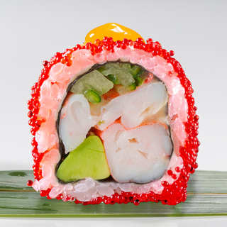 Каліфорнія з тигровою креветкою в ікрі (240г\320г)