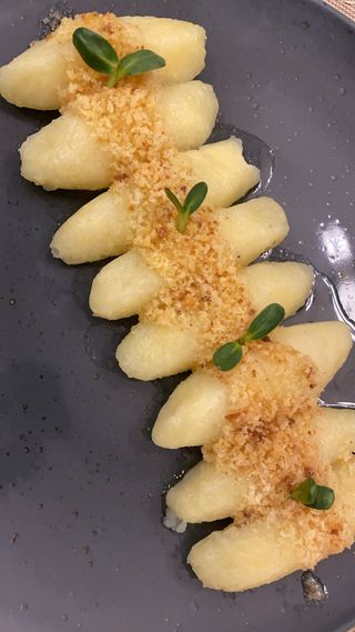 Книдлі фаршировані сиром з Грибним соусом (250/100г)